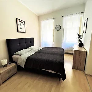 Viktorija Center Appartement