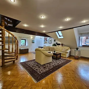 Nina With Private Terrace Tour As Appartement